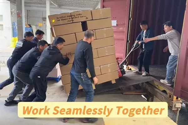 Ефикасно полнење - контејнер од 40 HQ со кутии за хартија за нега на кожата