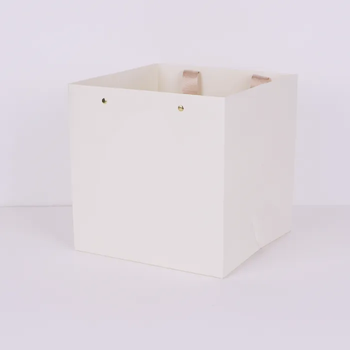 Луксузни хартиени кеси